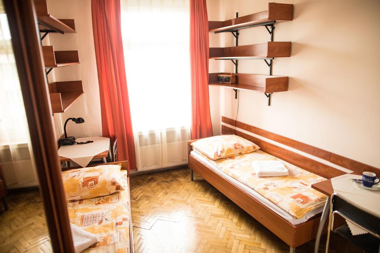 Zaczek Hotele Studenckie Krakow Exterior photo